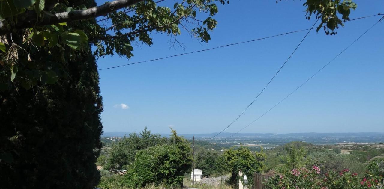 Proche Lac du Salagou, Chambre agréable avec salle d'eau et WC privé Lacoste  Esterno foto